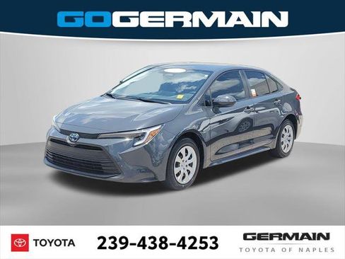 Certified 2023 Toyota Corolla LE FWD image 1