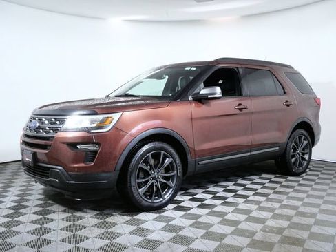 Certified 2018 Ford Explorer XLT w/ Equipment Group 202A AWD/4WD image 2