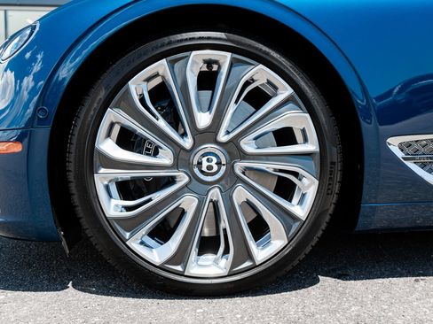 Certified 2023 Bentley Continental GT Mulliner AWD/4WD image 6
