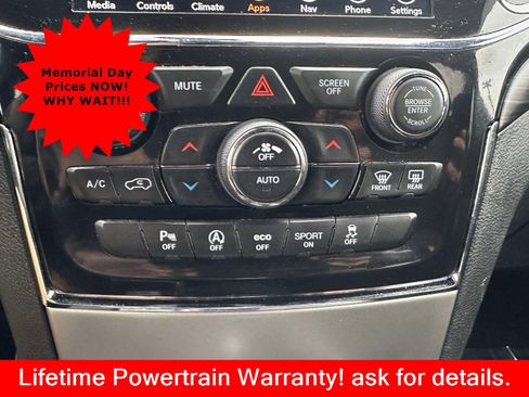 Used 2021 Jeep Grand Cherokee Laredo X AWD/4WD image 13