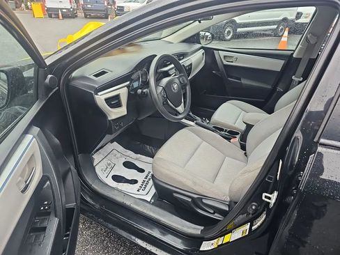 Used 2016 Toyota Corolla LE image 10