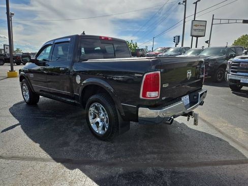 Used 2018 RAM 1500 Laramie AWD/4WD image 5