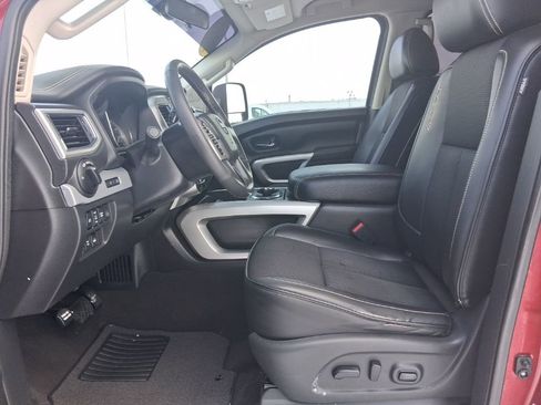 Used 2018 Nissan Titan PRO-4X w/ Pro-4x Utility Package image 13