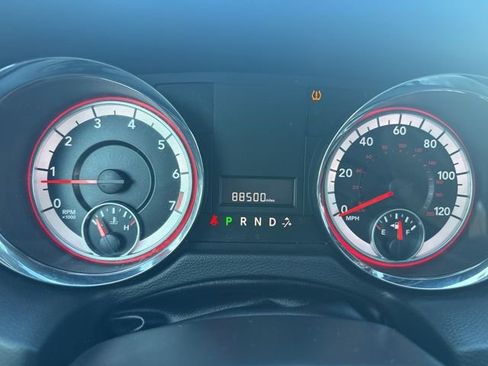 Used 2019 Dodge Grand Caravan SXT image 18