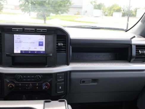 Used 2023 Ford F450 XL w/ Snow Plow/Camper Package image 24