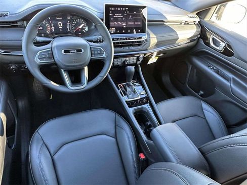 New 2026 Jeep Compass Limited image 10