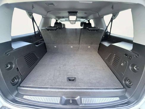 Used 2015 Chevrolet Suburban LTZ AWD/4WD image 5