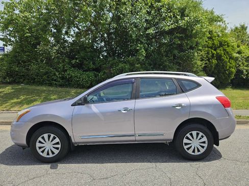Used 2015 Nissan Rogue S w/ Convenience Package FWD image 2