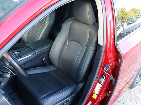 Used 2022 Lexus RX 350L FWD w/ Premium Package image 42