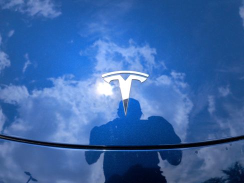Used 2024 Tesla Model Y Long Range AWD/4WD image 39