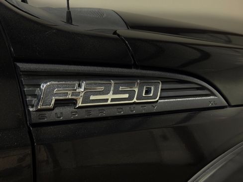 Used 2014 Ford F250 XL w/ Power Equipment Group image 12