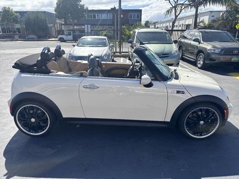 Used 2006 MINI Cooper S FWD image 6
