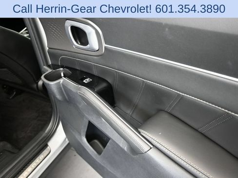 Used 2023 Kia Sorento SX AWD/4WD image 21