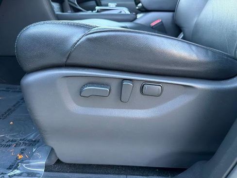 Certified 2024 Nissan Armada SL w/ Captain's Chairs Package AWD/4WD image 15