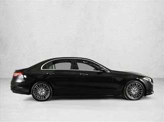 Used 2022 Mercedes-Benz C 300 4MATIC Sedan video 4