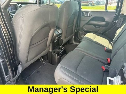 Used 2021 Jeep Wrangler Unlimited Sahara AWD/4WD image 27