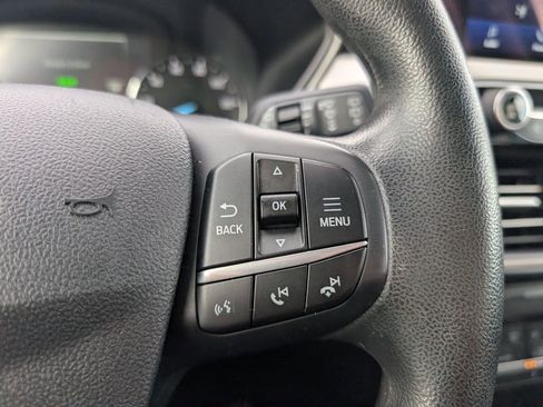 Used 2021 Ford Escape SE image 16