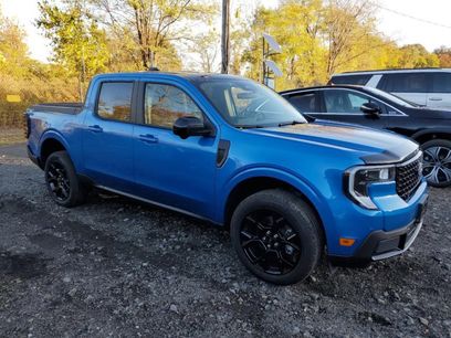 Used 2025 Ford Maverick Lariat w/ Black Appearance Package