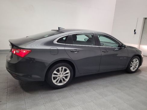 Used 2018 Chevrolet Malibu LT w/ Driver Confidence Package FWD image 10