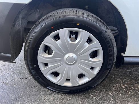 Used 2020 Ford Transit Connect XL image 22