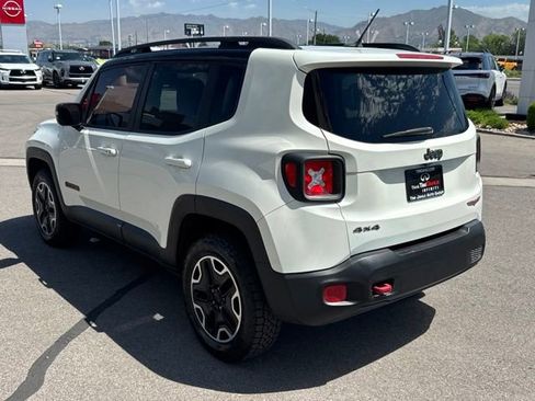 Used 2016 Jeep Renegade Trailhawk AWD/4WD image 6