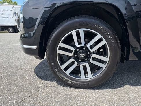 Used 2023 Toyota 4Runner Limited AWD/4WD image 26