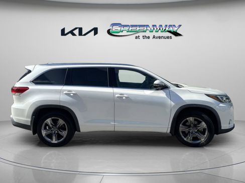 Used 2019 Toyota Highlander Limited image 5