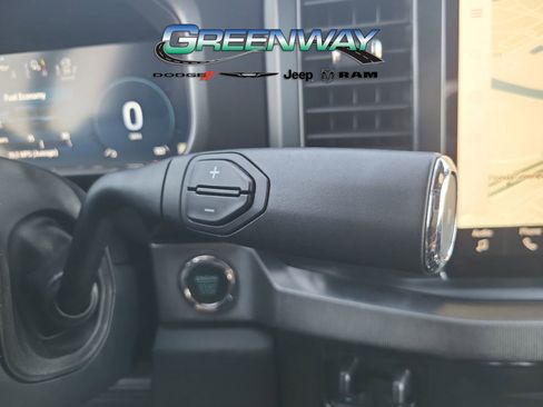 Used 2024 Ford F350 Platinum w/ FX4 Off-Road Package image 22