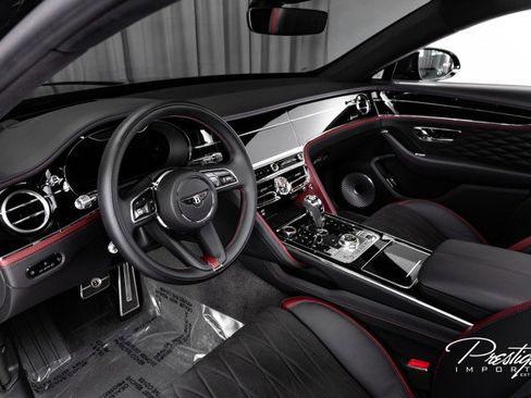 Used 2023 Bentley Flying Spur W12 image 25