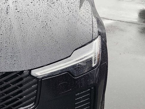 Used 2026 Volvo XC90 B6 Ultra w/ Lounge Package image 9