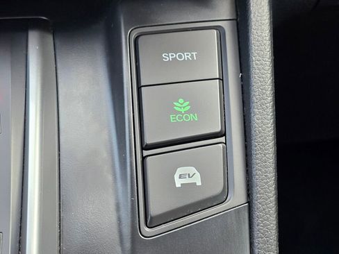 Certified 2022 Honda CR-V Touring image 38