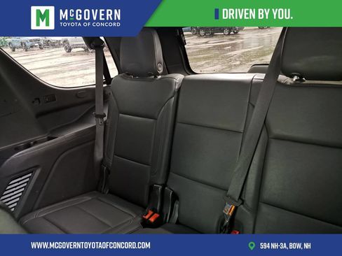 Used 2023 Chevrolet Tahoe Z71 w/ Luxury Package AWD/4WD image 21