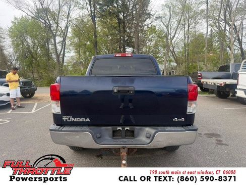 Used 2012 Toyota Tundra 4x4 CrewMax w/ SR5 Pkg image 8
