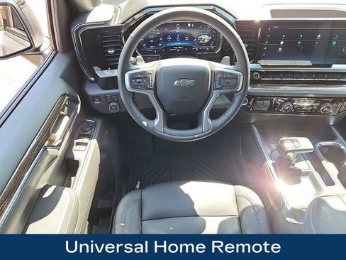 Used 2025 Chevrolet Silverado 1500 LT Trail Boss w/ Convenience Package II AWD/4WD image 14