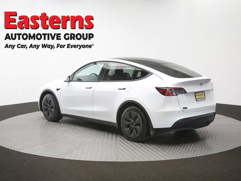 Used 2021 Tesla Model Y Long Range AWD/4WD image 59