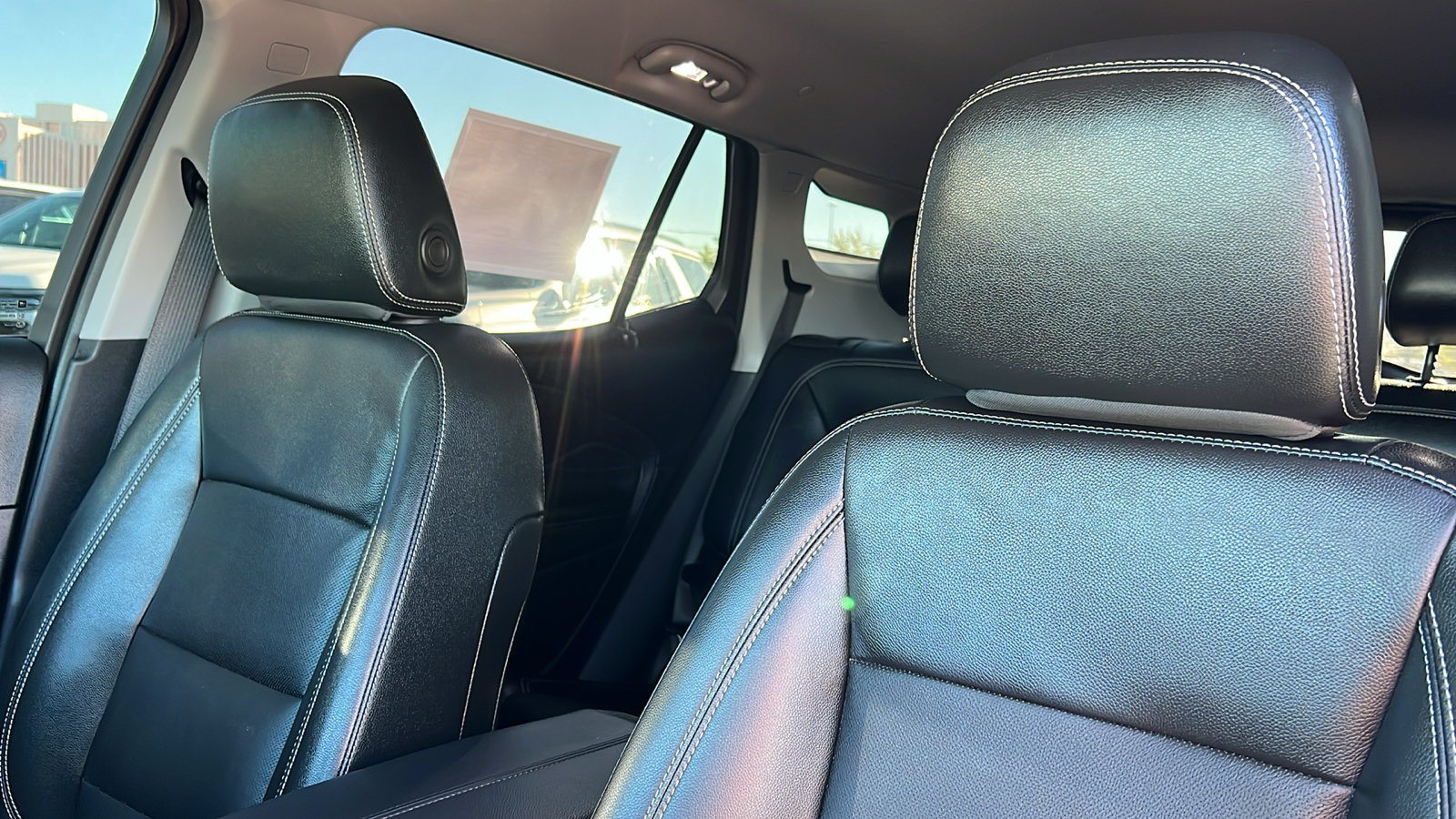 Used 2024 GMC Terrain SLT w/ Infotainment Package II AWD/4WD image 19