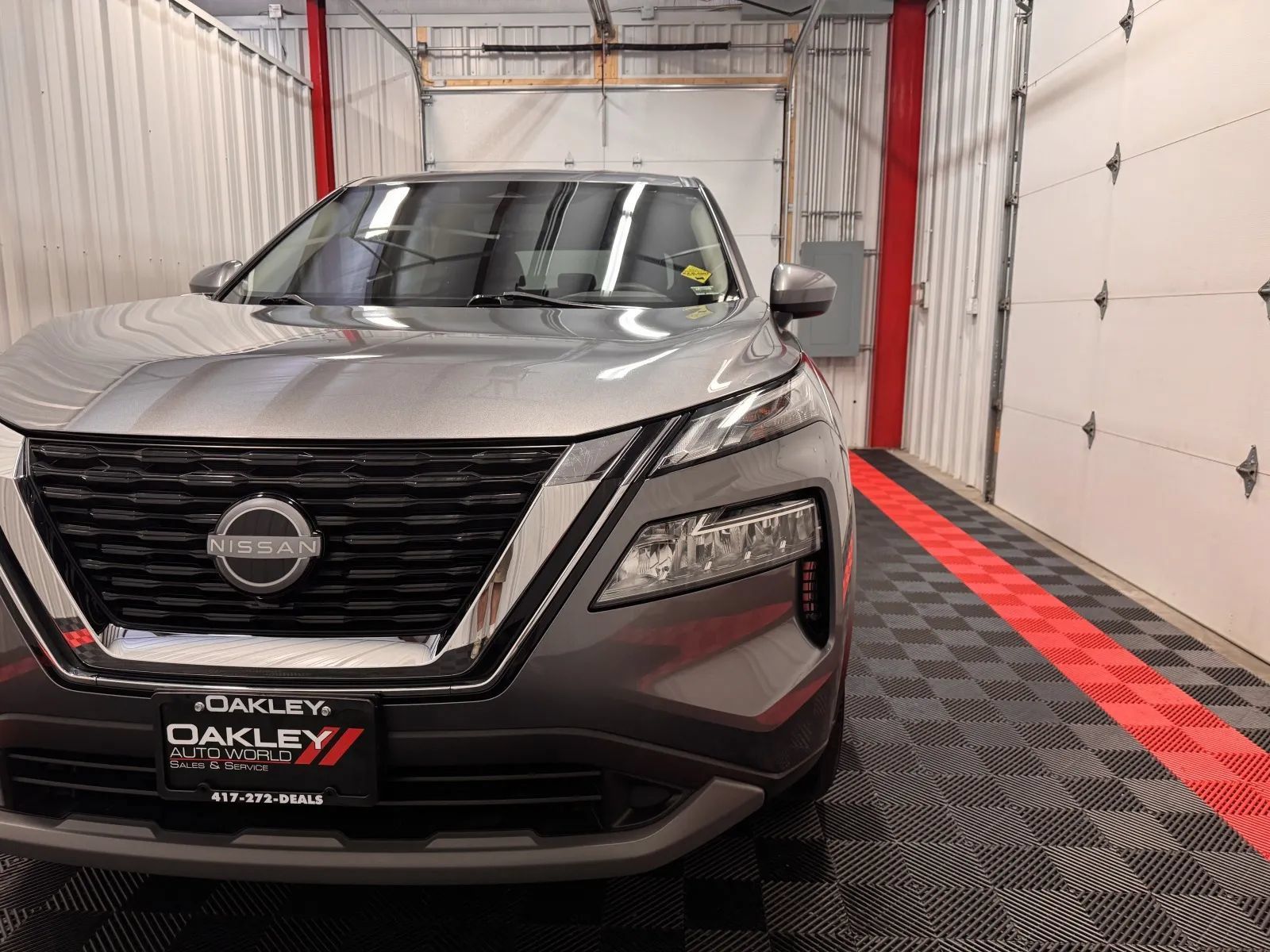 Used 2023 Nissan Rogue SV AWD/4WD image 8
