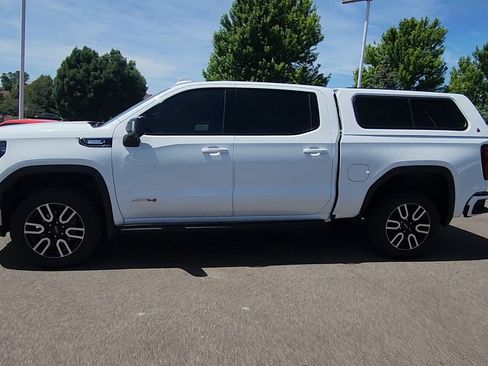 Used 2023 GMC Sierra 1500 AT4 w/ Technology Package AWD/4WD image 3