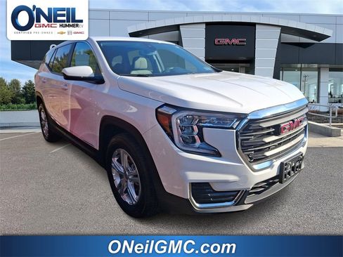 Certified 2024 GMC Terrain SLE image 1