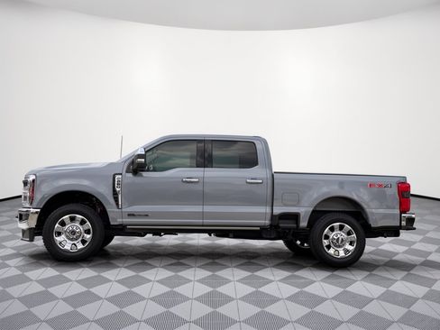Used 2025 Ford F250 Lariat w/ Lariat Ultimate Package AWD/4WD image 2