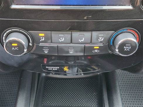 Used 2019 Nissan Rogue S w/ Special Edition Package image 20