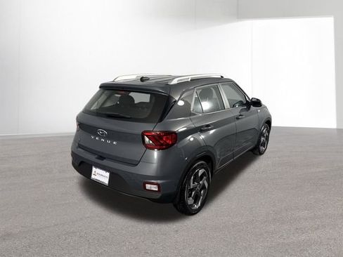 New 2026 Hyundai Venue SEL image 32