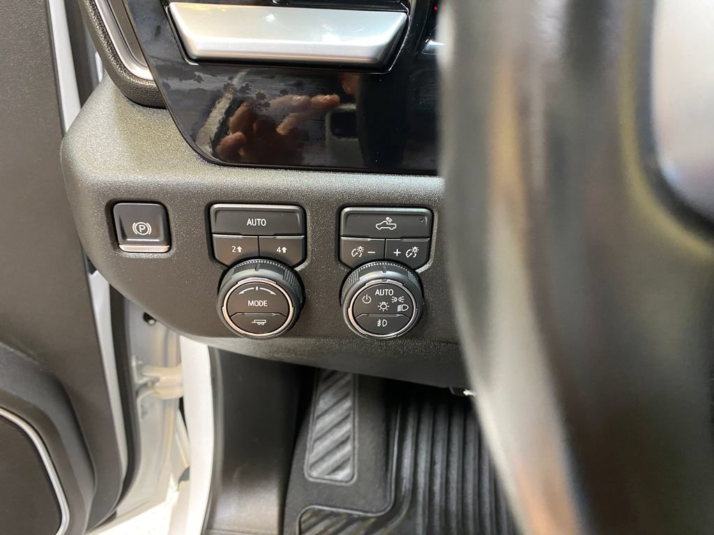 Used 2026 Chevrolet Silverado 1500 RST AWD/4WD image 34