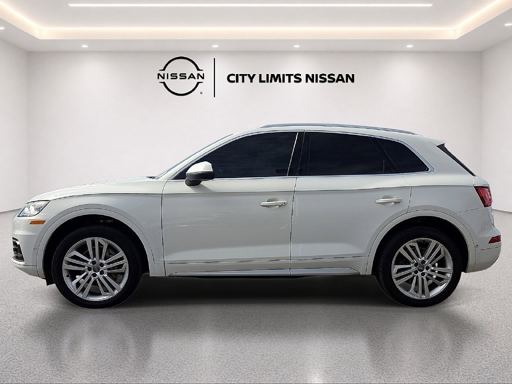 Used 2020 Audi Q5 Prestige w/ Prestige Package AWD/4WD image 3