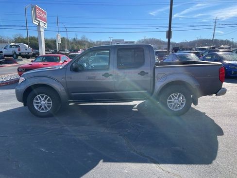 Used 2019 Nissan Frontier SV image 5