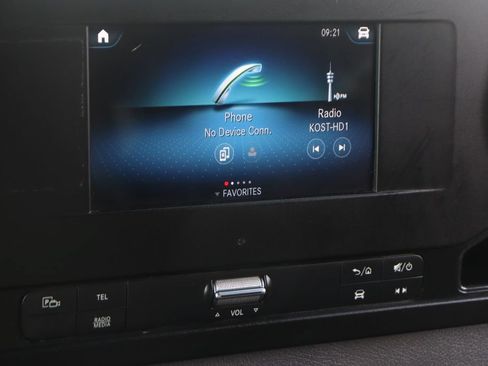 Used 2023 Mercedes-Benz Sprinter 2500 image 27