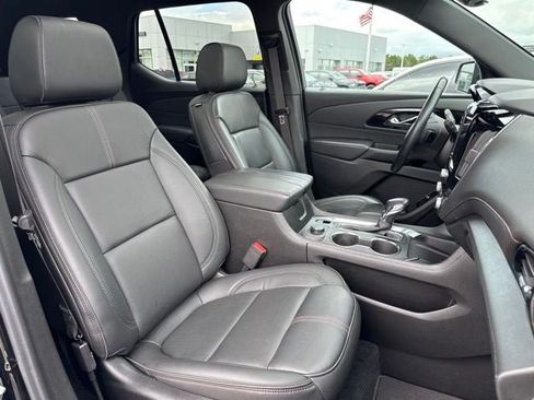 Used 2023 Chevrolet Traverse RS AWD/4WD image 51