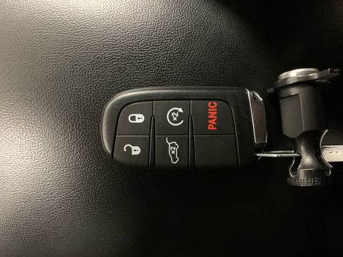 Used 2022 Dodge Durango GT image 33