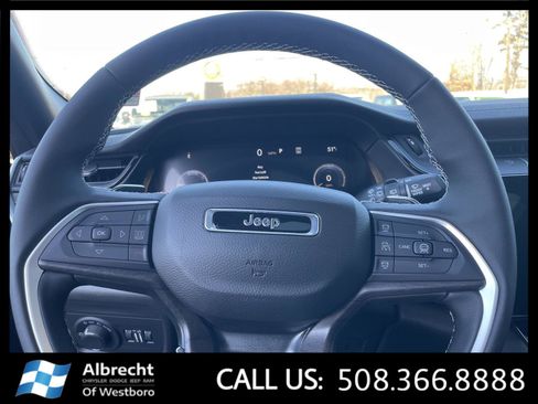 New 2026 Jeep Grand Cherokee Altitude image 21