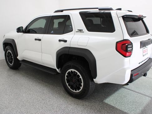 Used 2025 Toyota 4Runner TRD Off-Road Premium w/ Tow Technology Package AWD/4WD image 9